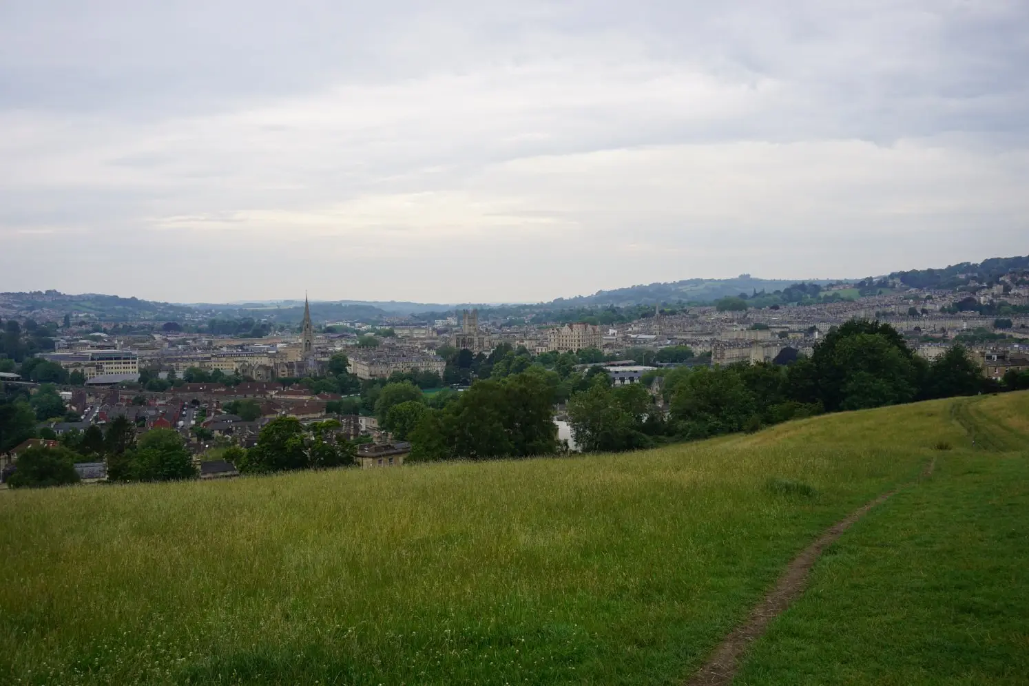 Views of top Bath landmarks on the Bath Skyline walk