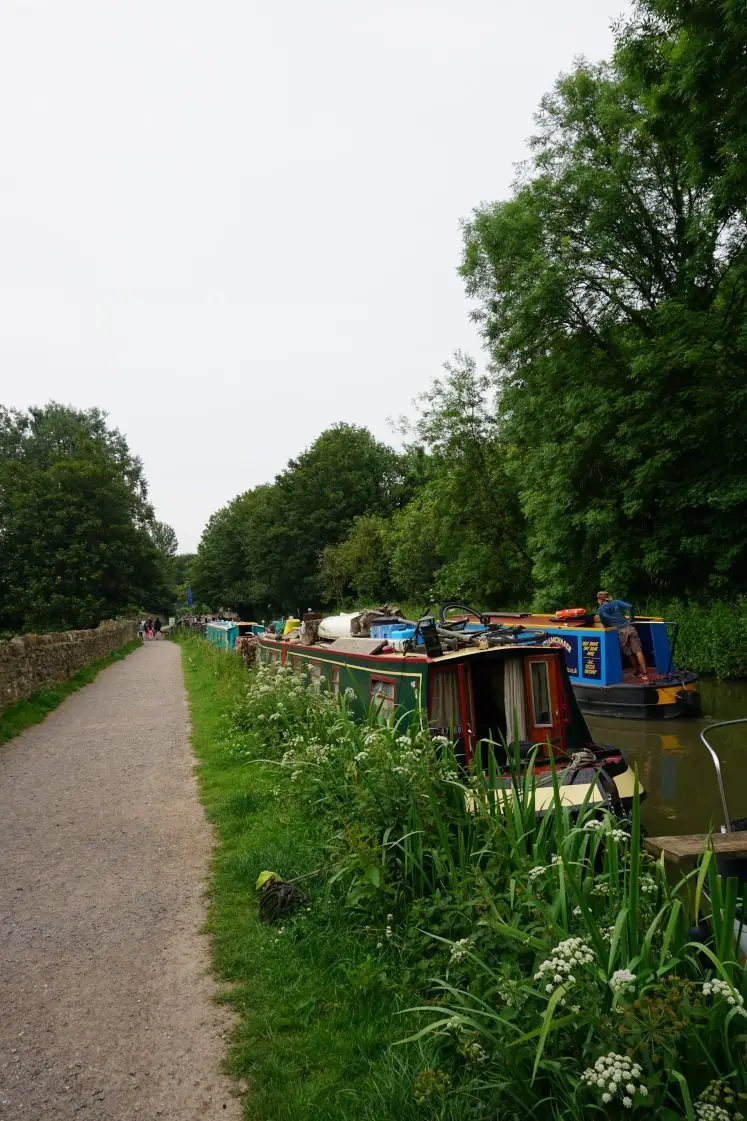 Bradford-on-Avon canal path with canal boats