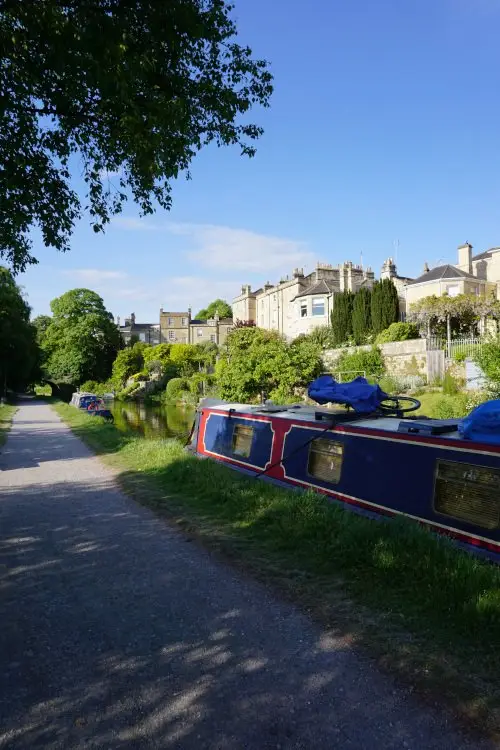 Canal boat moared on th Kennet & Avon Canal in Bath