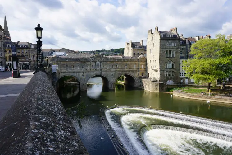 Bath's iconic Pulteney Bridge, Pulteney Weir and River Avon