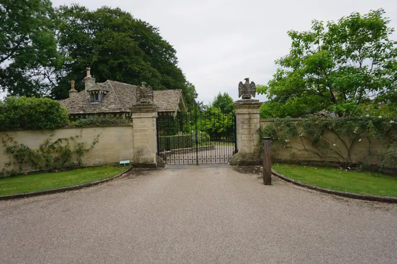 The northern entrance gate to Ozleworth Park