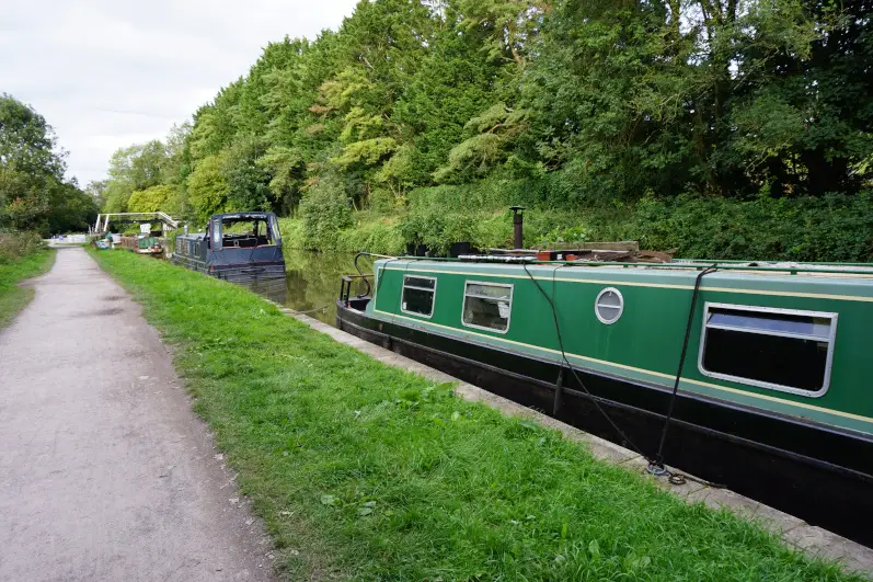 Canal boats and the Kennet & Avon canal on the Bath to Bradford-on-Avon canal walk