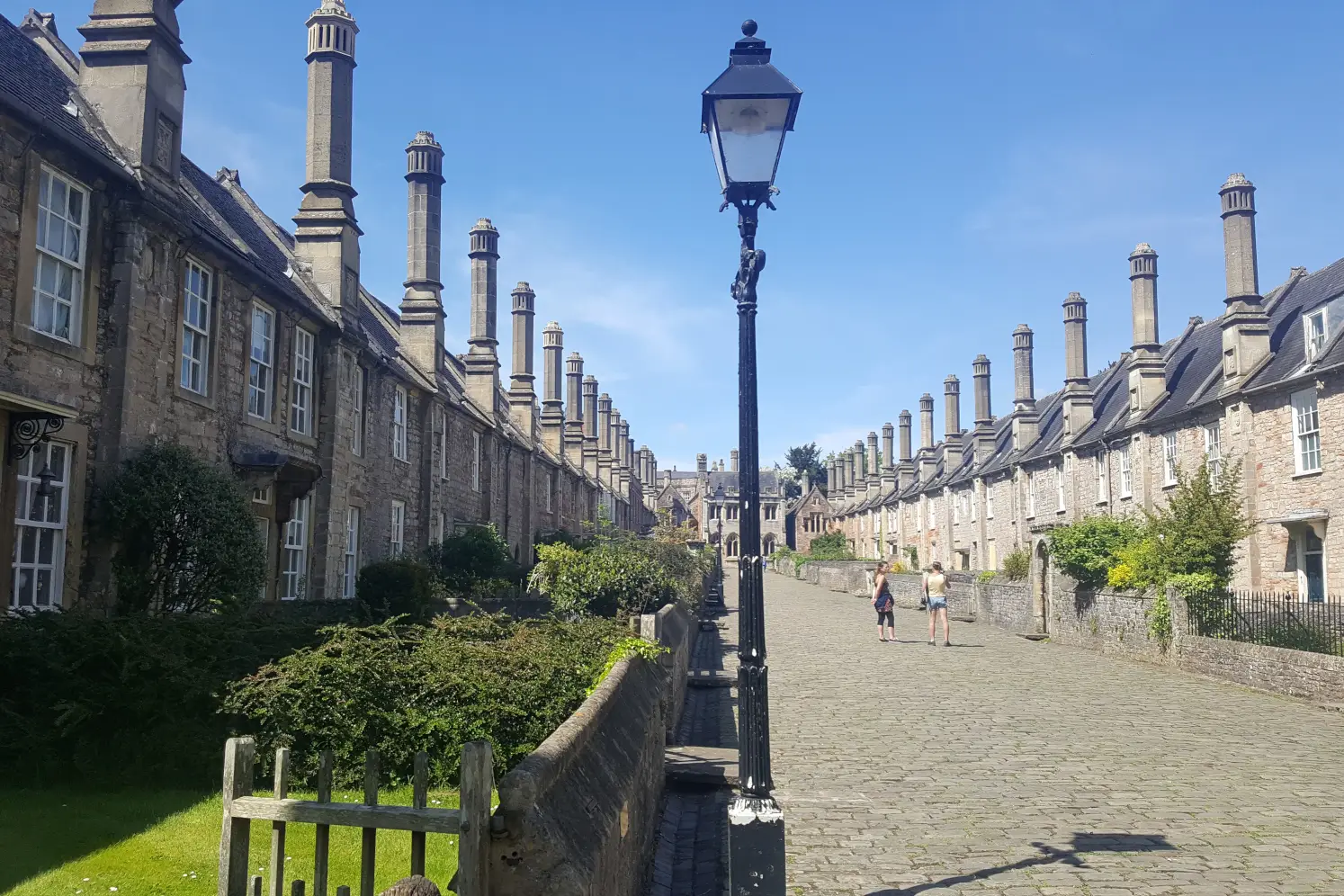 Medieval lane and quaint cottages of Vicar's Close in Wells