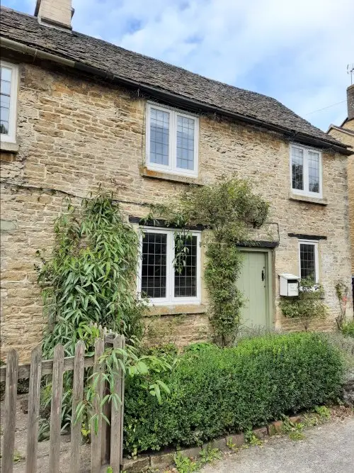 Typical Cotswold cottage in Alderley